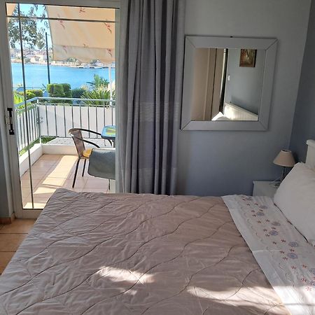 Top Floor On Villa, 3' From Center, By The Sea! Host Is Efi Kwsta بريفيزا المظهر الخارجي الصورة