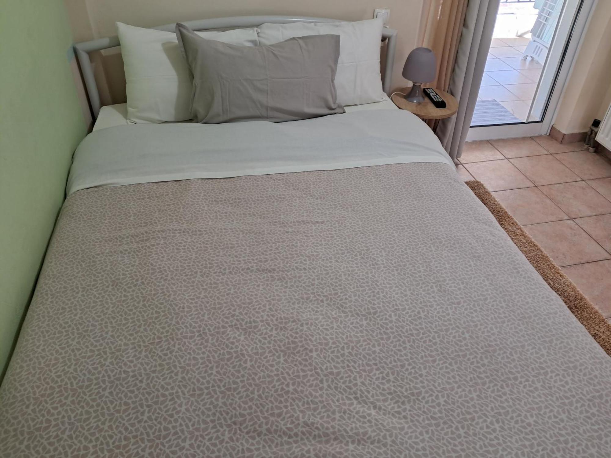 Top Floor On Villa, 3' From Center, By The Sea! Host Is Efi Kwsta بريفيزا المظهر الخارجي الصورة