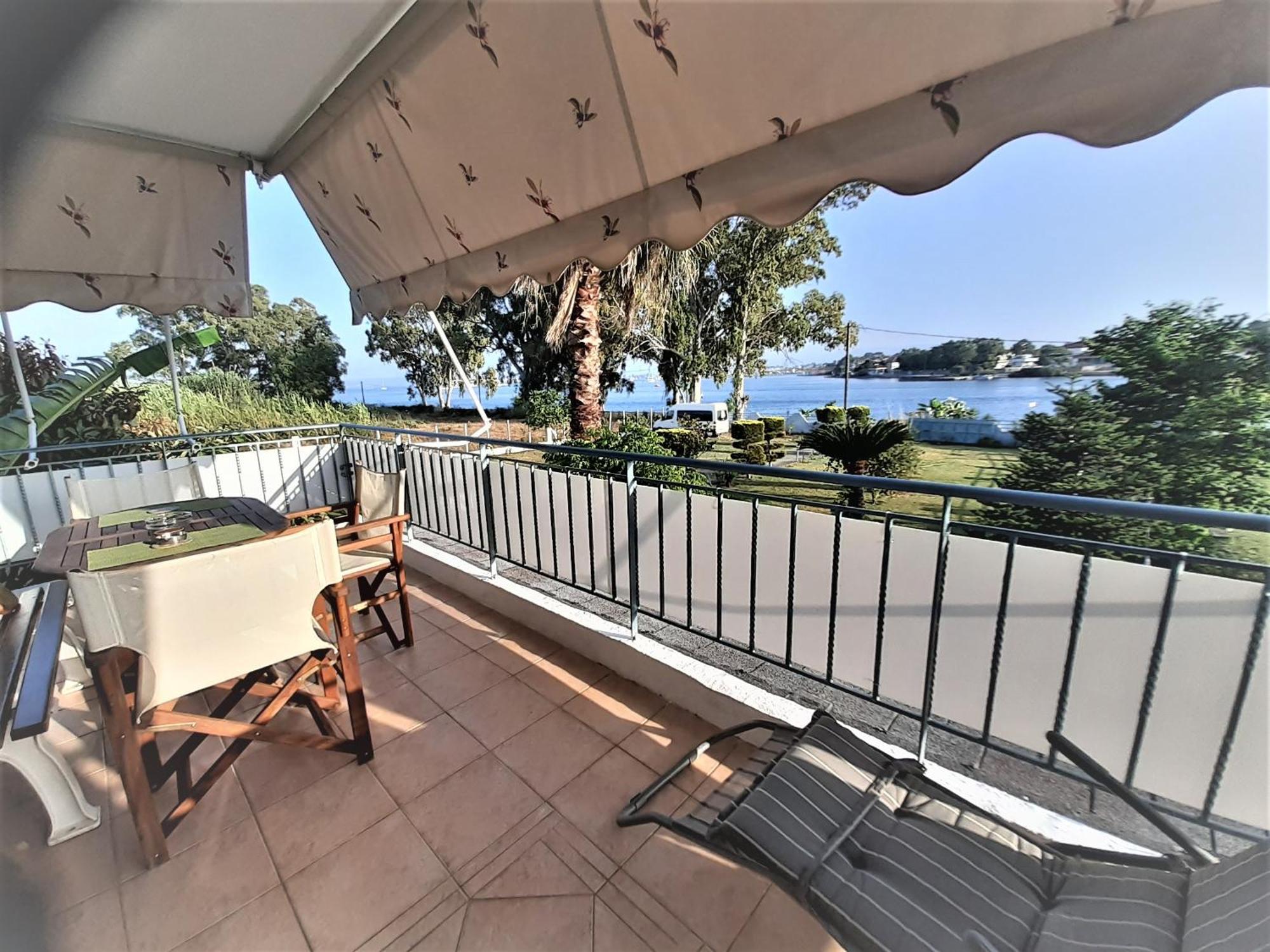 Top Floor On Villa, 3' From Center, By The Sea! Host Is Efi Kwsta بريفيزا المظهر الخارجي الصورة