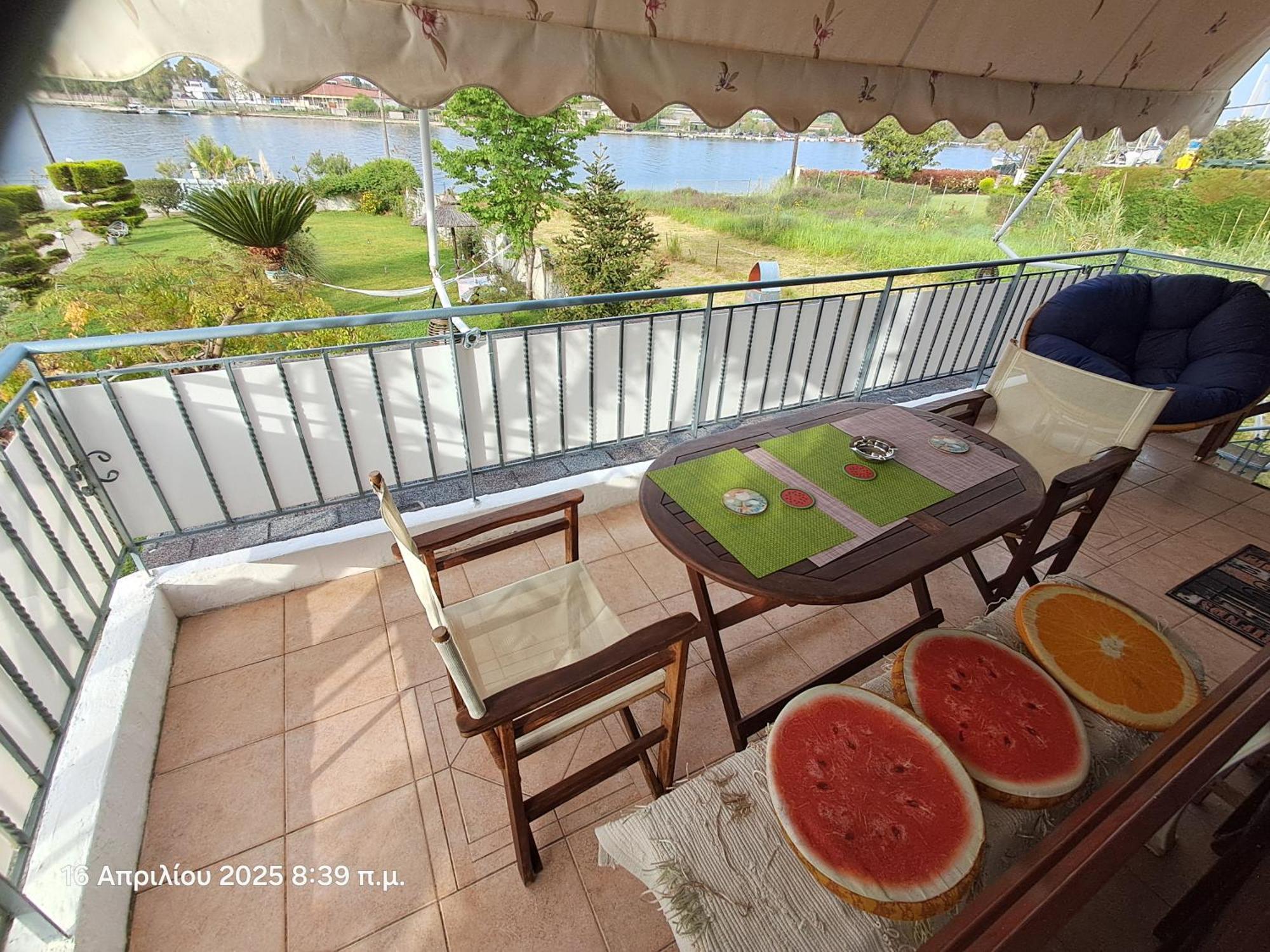 Top Floor On Villa, 3' From Center, By The Sea! Host Is Efi Kwsta بريفيزا المظهر الخارجي الصورة